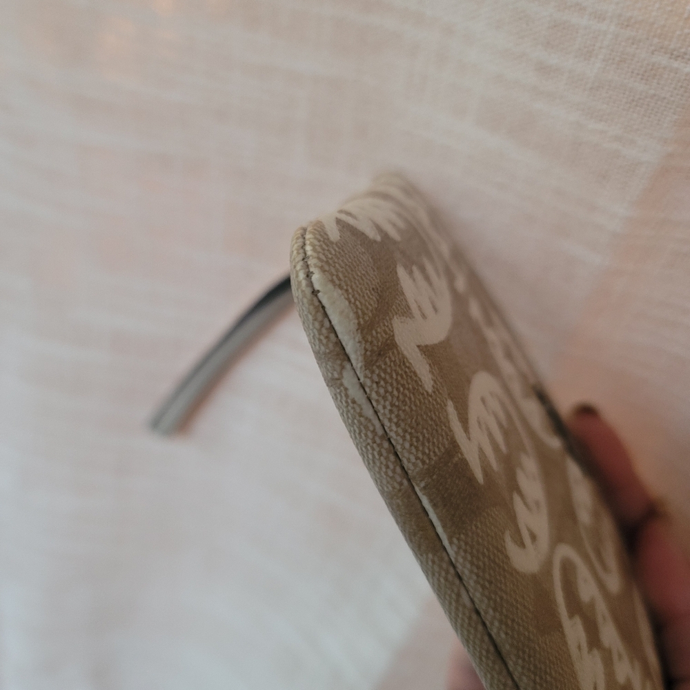 Coach Rexy By Guang Yu Corner Zip Wristlet - Picture 6 of 11
